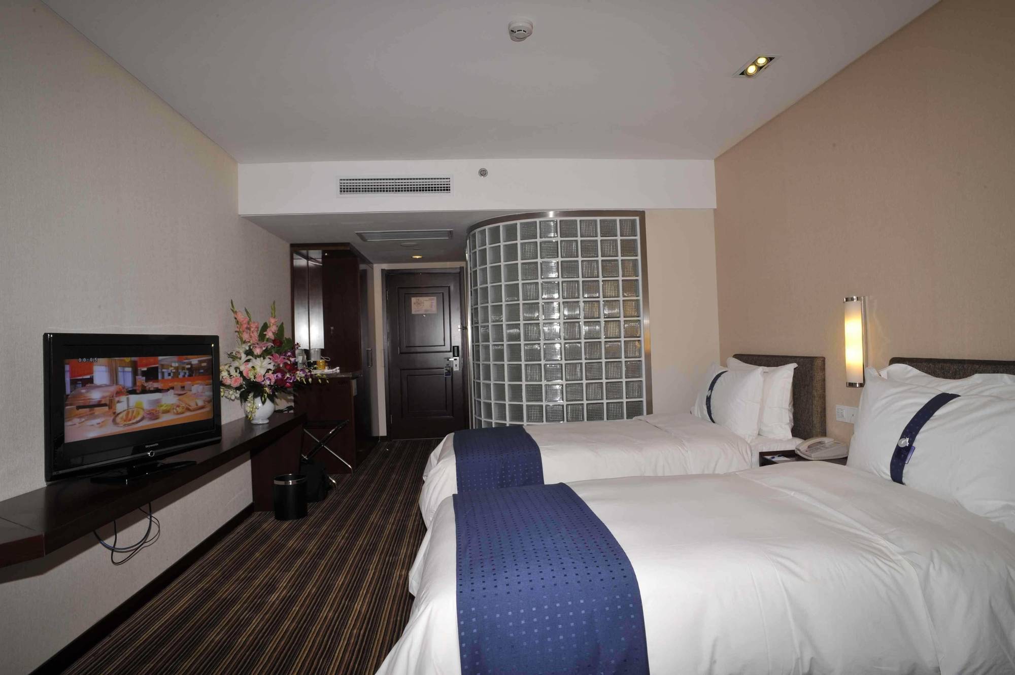 Holiday Inn Express Tianjin City Center Δωμάτιο φωτογραφία